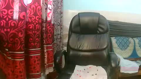 Snapshot of dipa2345 chatting on October 11, 6:18 am dipa2345 online show from October 11, 6:18 am