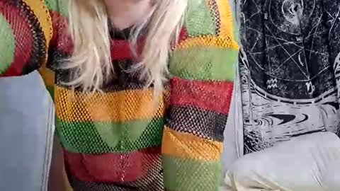 Daisy Wylde online show from May 11, 11:34 am