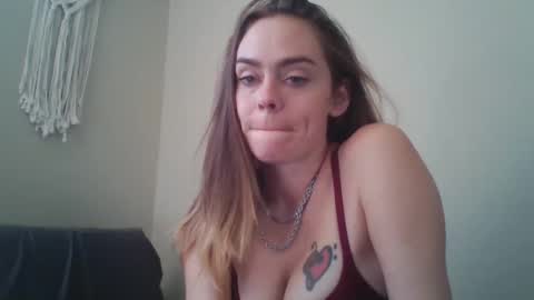 Snapshot of dirtydd03 chatting on October 20, 7:17 pm Dee online show from October 20, 7:17 pm