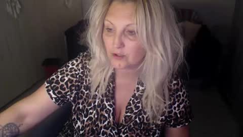 Alexxa online show from April 16, 11:18 pm