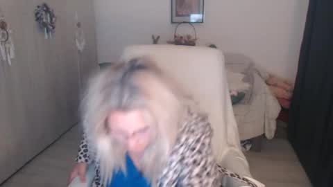 Alexxa online show from April 5, 10:20 pm