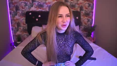 DivineJasss online show from February 11, 9:49 pm