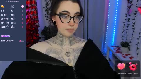 dixipixi_ online show from February 27, 6:24 am