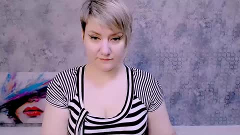 djullia online show from February 17, 6:09 am