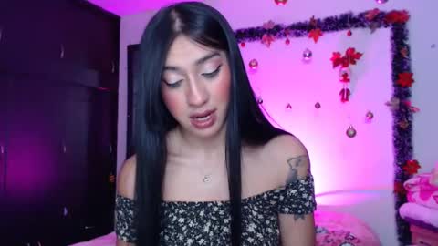 Snapshot of dolceclown_ chatting on December 21, 5:58 am dolceclown_ online show from December 21, 5:58 am