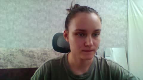 dolcezza_ online show from May 19, 10:33 am