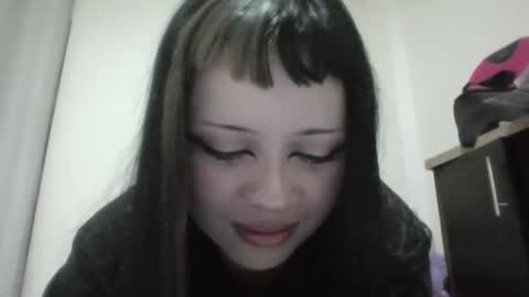 doll_dollys_ online show from March 9, 11:30 pm