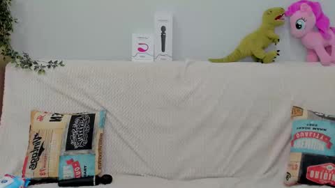 dolliemina online show from December 14, 2:17 am