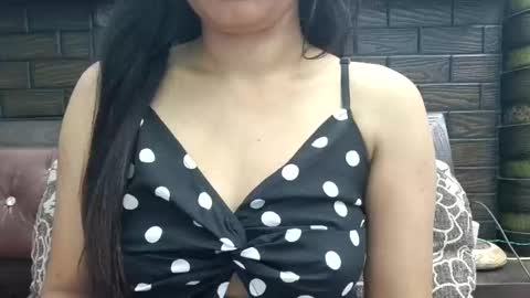 dollmeenu online show from November 3, 4:33 pm