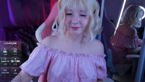 Snapshot of dollrose chatting on September 25, 11:13 pm Evanka online show from September 25, 11:13 pm