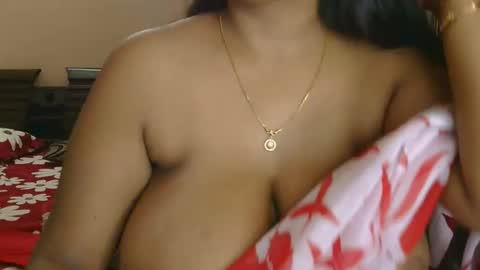 Snapshot of dolly_2 chatting on October 24, 5:03 am dolly_2 online show from October 24, 5:03 am