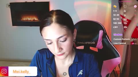 dollykelly_ online show from February 21, 2:01 am