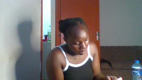 dollyvee online show from July 2, 6:36 pm