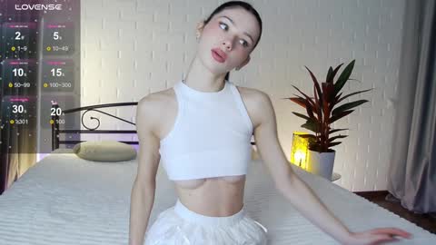 Dolly online show from January 25, 8:00 am