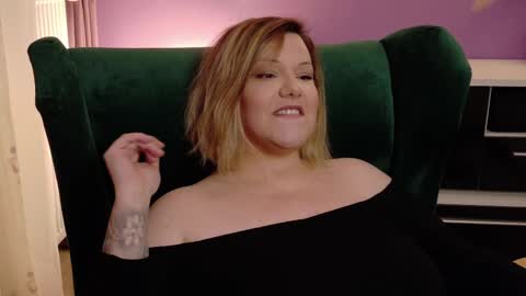 SADE online show from February 22, 10:15 pm