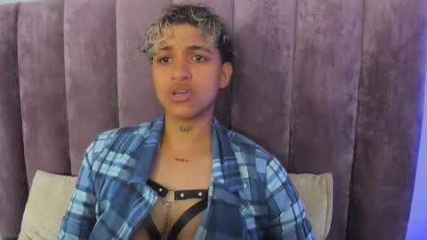 Snapshot of dominick_joness chatting on February 13, 9:28 pm Dominick  online show from February 13, 9:28 pm