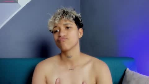 Snapshot of dominick_joness chatting on March 7, 7:49 pm Dominick  online show from March 7, 7:49 pm