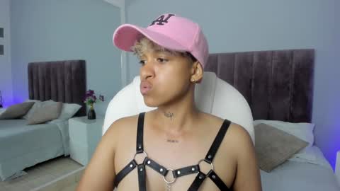 Snapshot of dominick_joness chatting on February 8, 8:42 pm Dominick  online show from February 8, 8:42 pm