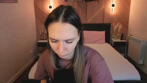 Donna Le online show from April 14, 1:49 am