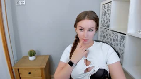 DonnaSensual online show from October 13, 8:22 pm