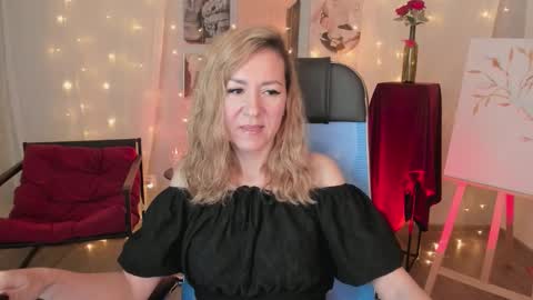 Donna online show from March 9, 6:55 pm