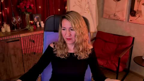 Donna online show from April 9, 8:36 pm