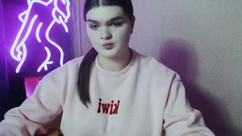 dora_candy_ online show from February 19, 4:55 pm