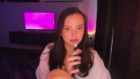 Dora Charmer online show from April 12, 1:58 pm