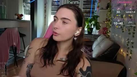 Alice online show from November 3, 7:45 am