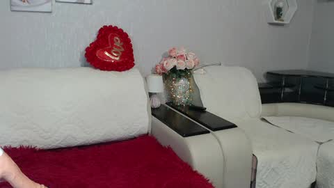 DorisBest online show from April 16, 2:56 am