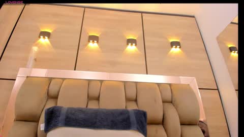  DOROTHY online show from December 1, 5:33 am