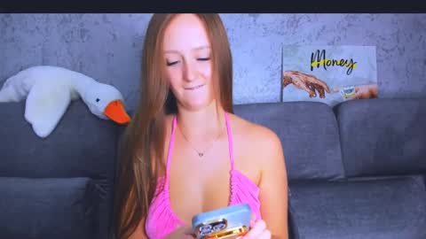 Snapshot of dreamesoul chatting on February 2, 3:49 pm dreamesoul online show from February 2, 3:49 pm