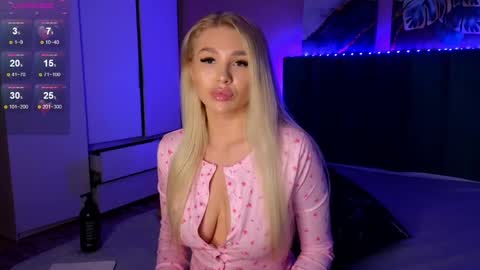 Mila online show from April 13, 8:37 am