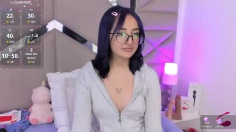 dreammy_kitty online show from July 11, 3:06 am