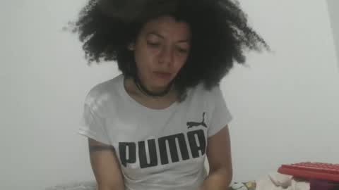 DreamyLatina online show from April 14, 2:11 am