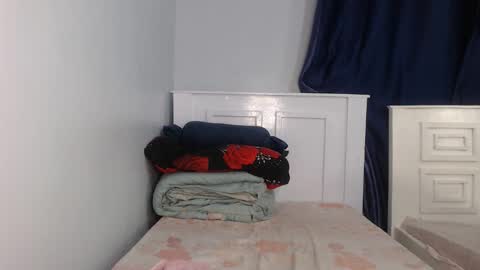 drippyreen online show from November 14, 1:49 am