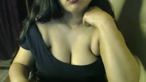 Dua online show from March 13, 11:39 pm