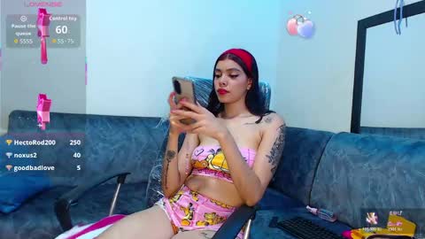 Dulce online show from April 11, 7:45 am