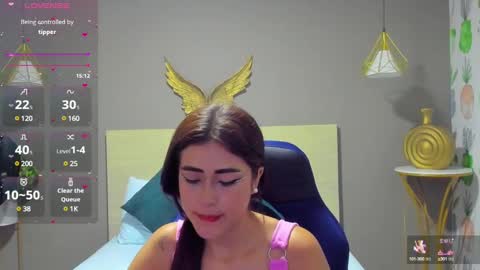 V I C T O R I A online show from February 24, 12:35 pm