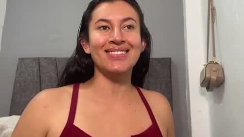 dulceizzy online show from May 7, 1:21 am