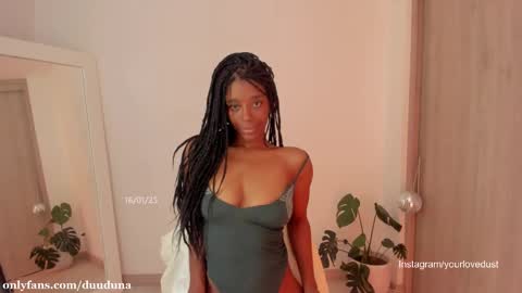 Snapshot of duna_du chatting on January 18, 11:44 pm My birthday is tomorrow November 30  online show from January 18, 11:44 pm