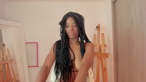 Snapshot of duna_du chatting on December 9, 11:24 pm My birthday is tomorrow November 30  online show from December 9, 11:24 pm