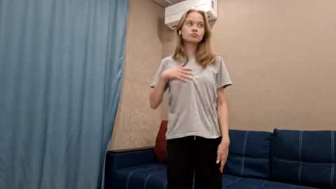 Alisa online show from September 16, 3:20 pm