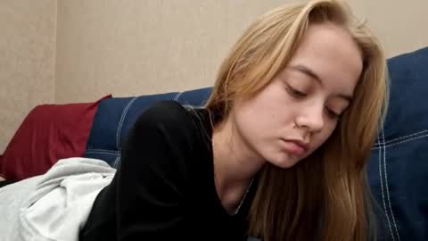 Alisa online show from October 19, 1:46 pm