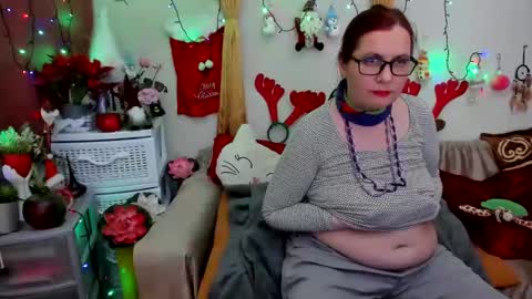 Dyanne online show from December 28, 10:23 pm