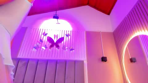 Juana online show from September 9, 11:32 am