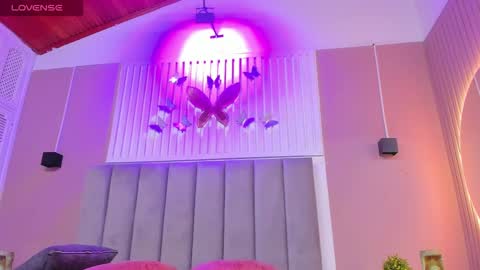 Juana online show from September 18, 11:09 am