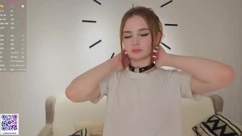 Jess online show from April 14, 4:12 am