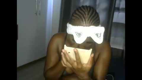 east_queen online show from February 16, 11:05 am