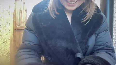 Nadia Ferreira  online show from November 25, 11:23 am